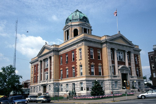  Monroe County Courthouse, Woodsfield